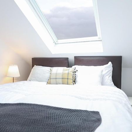 Luxury 3 Bed Royal Mile Apartment Edinburgh Ngoại thất bức ảnh