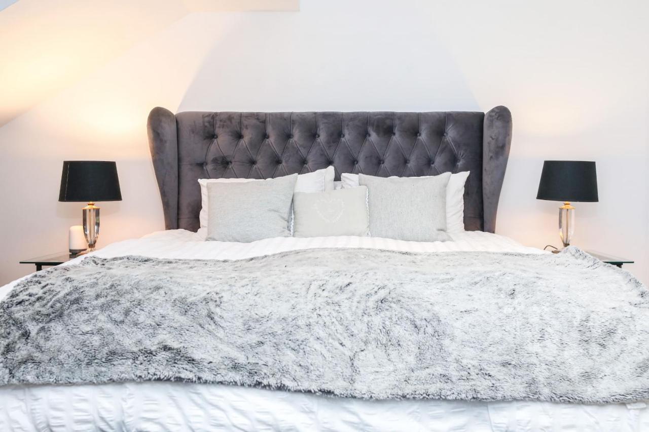 Luxury 3 Bed Royal Mile Apartment Edinburgh Ngoại thất bức ảnh