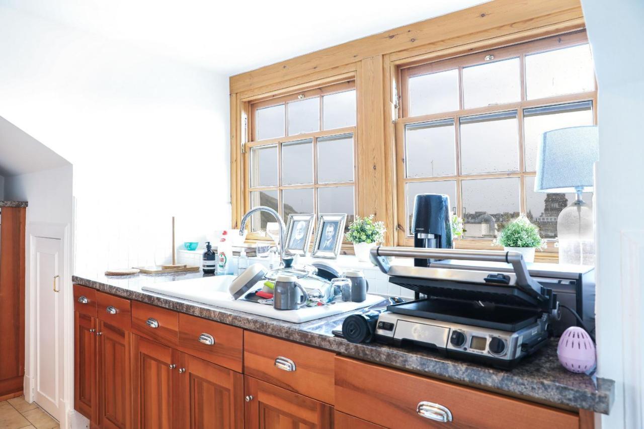 Luxury 3 Bed Royal Mile Apartment Edinburgh Ngoại thất bức ảnh